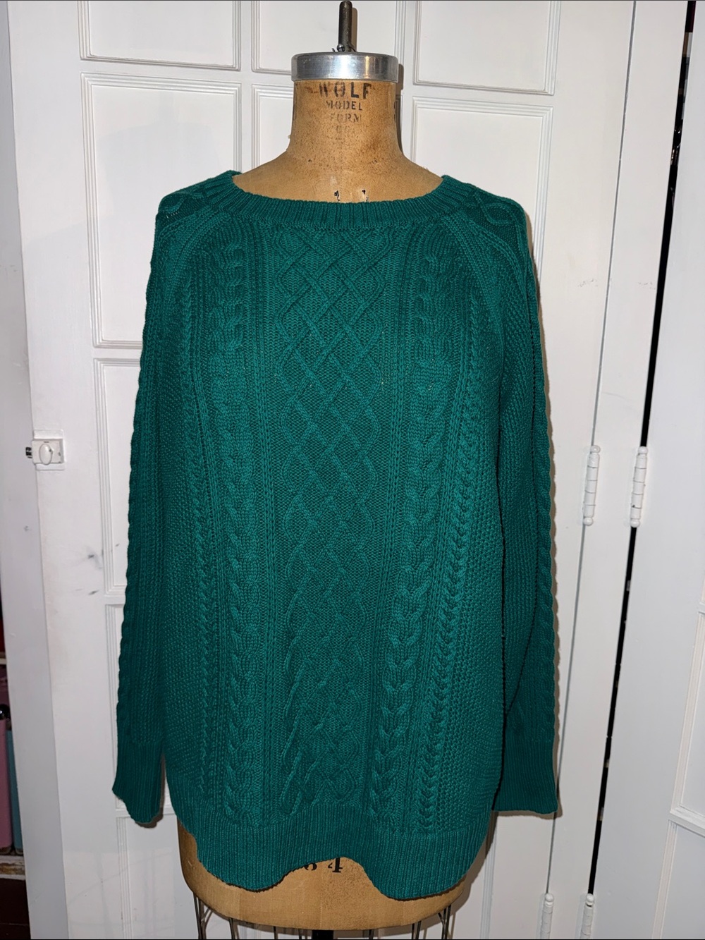 Woman’s Green Gap Cable-Knit Sweater XL